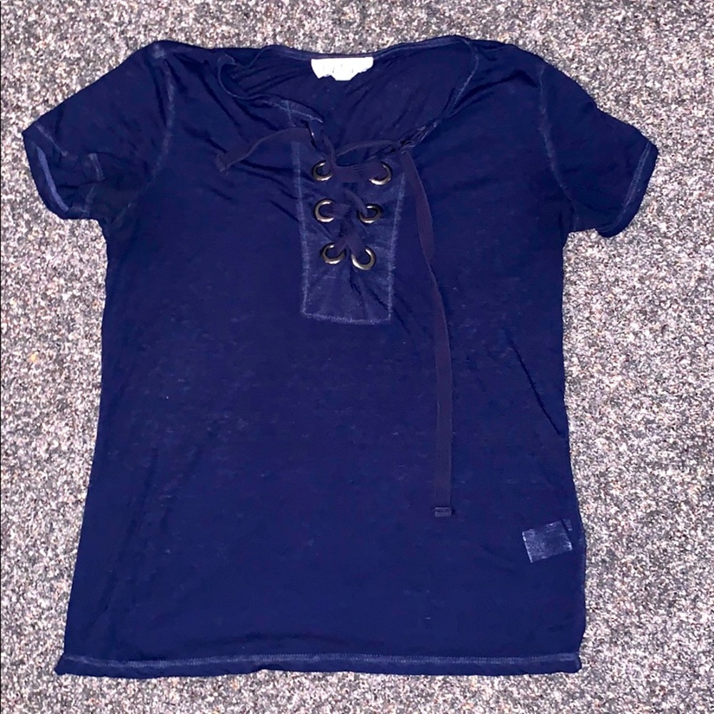 Navy blue tee